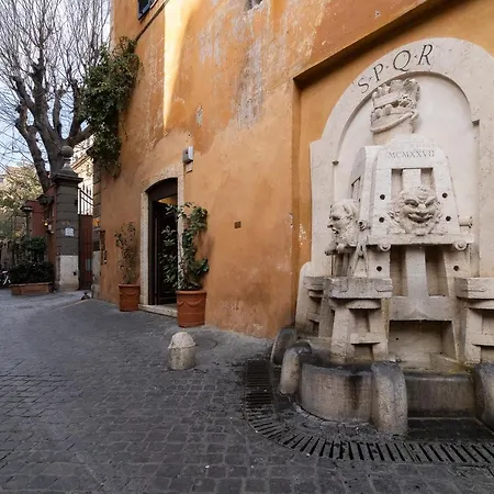 Luxury Piazza Di Spagna Escape With Terrace And Private
