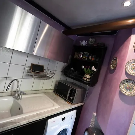 Luxury Piazza Di Spagna Escape With Terrace And Private Апартаменты Рим