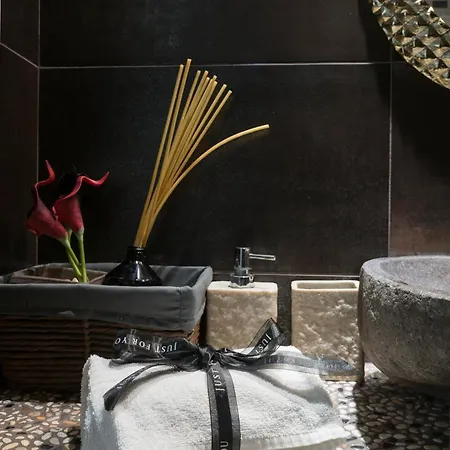 Entire Loft In Via Margutta 2br -2ba Private Steam Bath Inside The Loft * ローマ